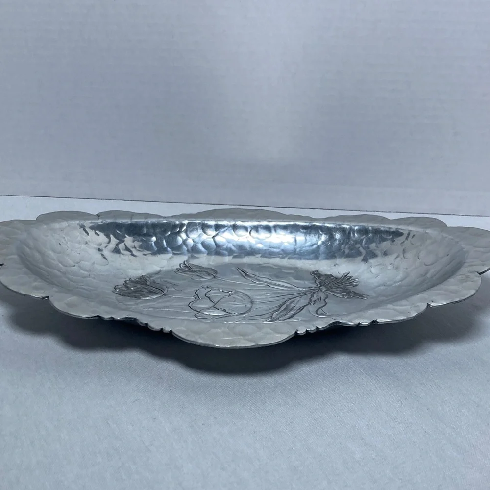 Vintage Rodney Kent Hammered Aluminum Tulip Tray 406 Hand Wrought Creations